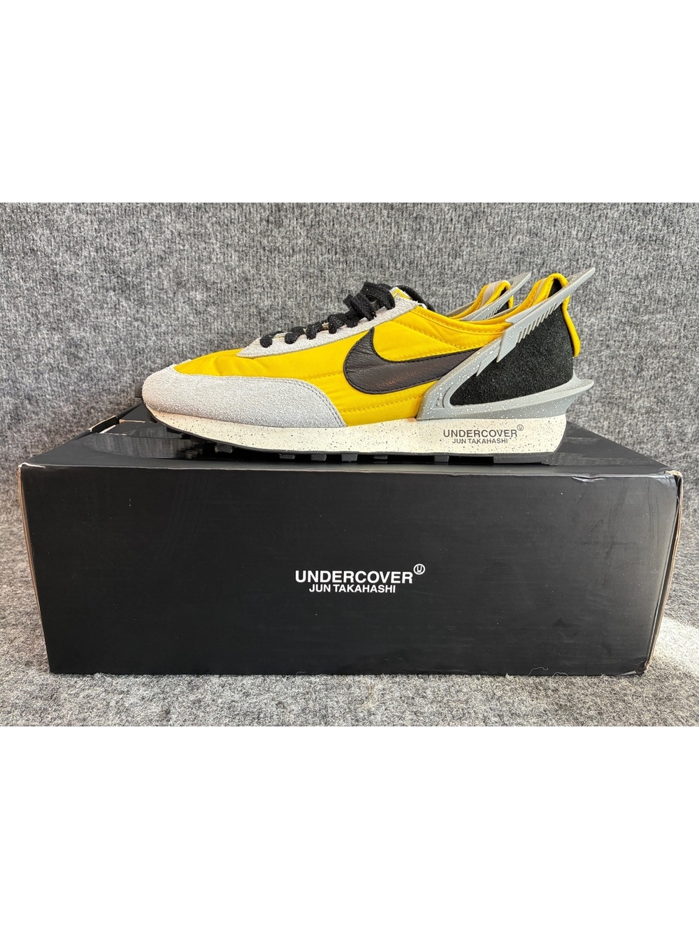 Nike BV4594-700 DBreak Undercover Bright Citron/Black Sneakers Size 10